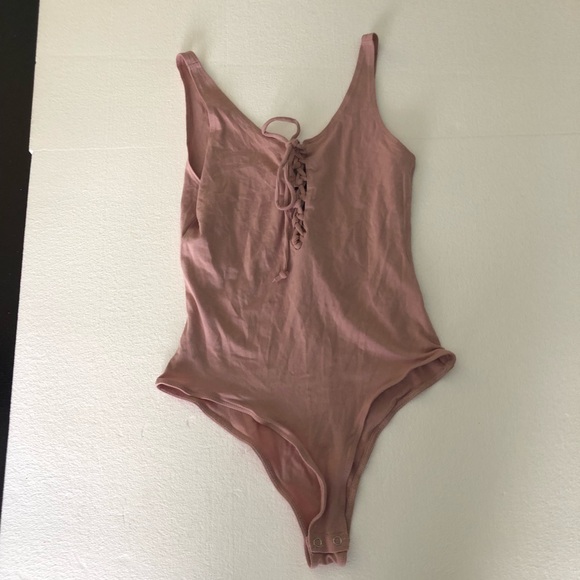 Dainty Hooligan NWT blush lace up bodysuit - Picture 6 of 11